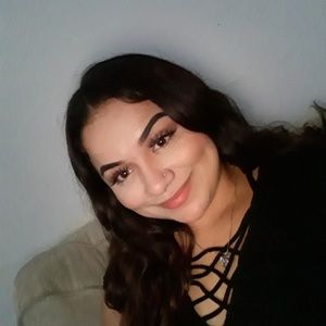 Meet your Posher, Daisha